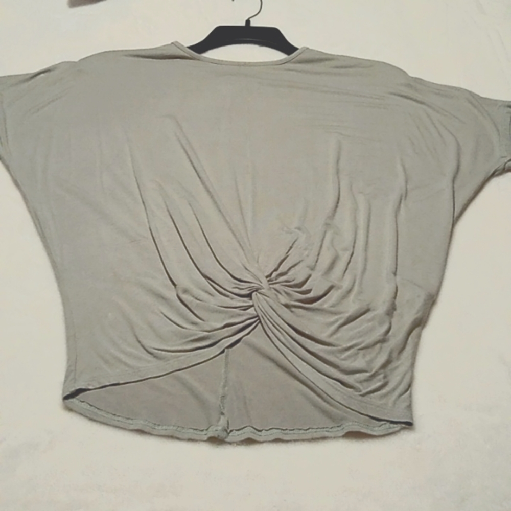 Gaze ladies top small, lt. green